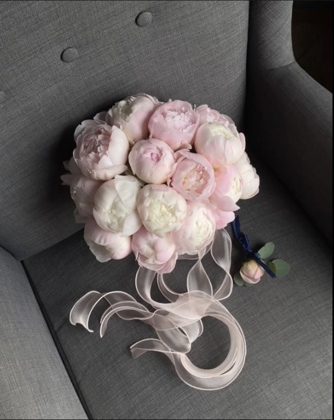 15 Peonies Bouquet "Pavlova"