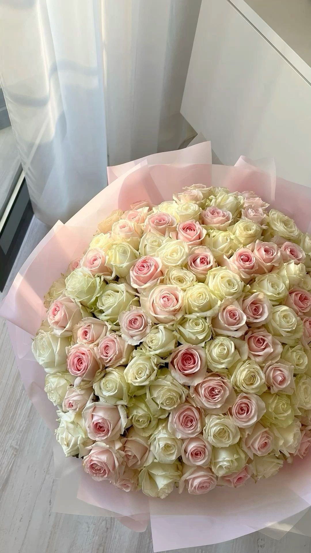 100 Roses white & pink