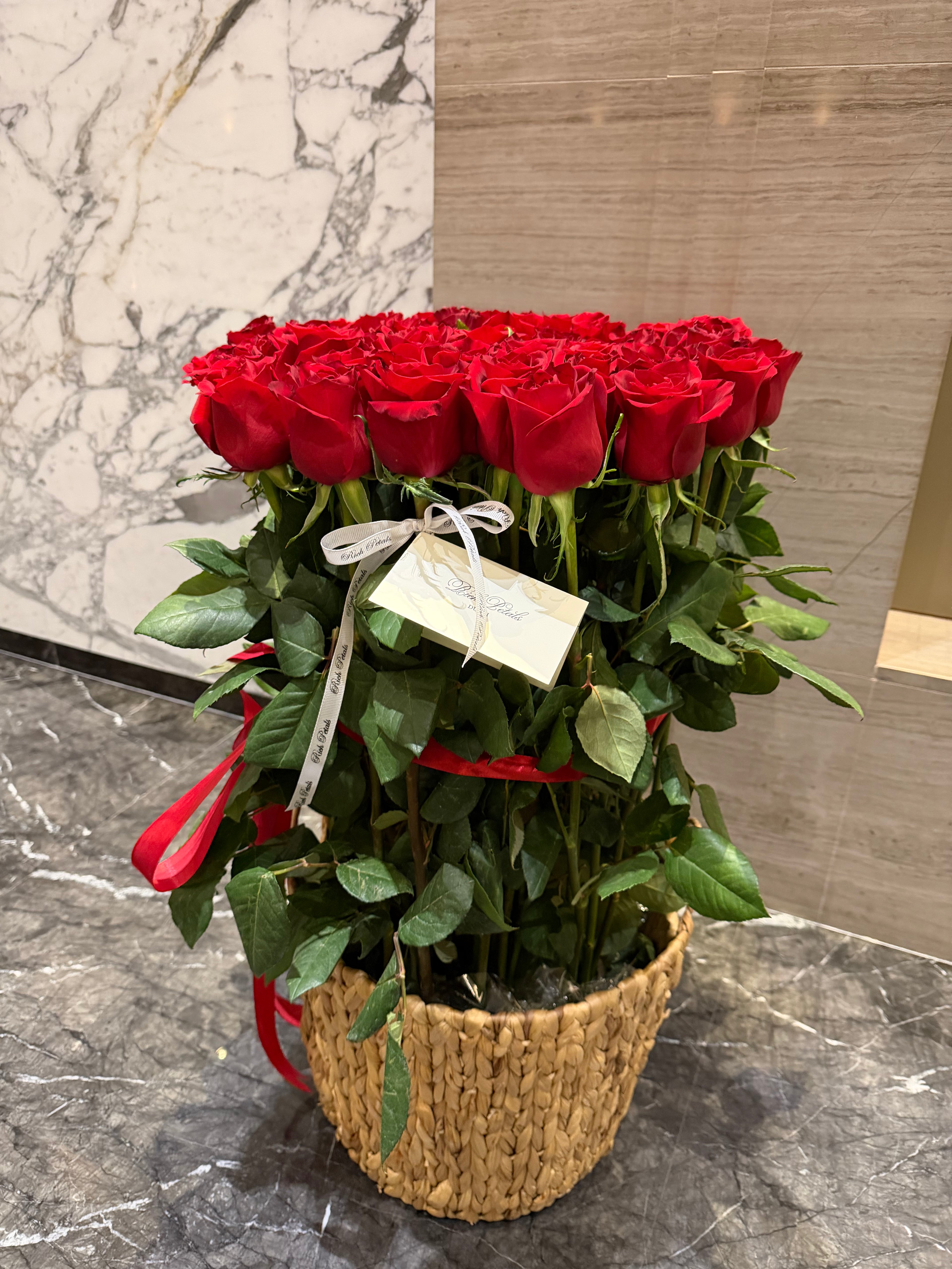 Tall roses is Basket