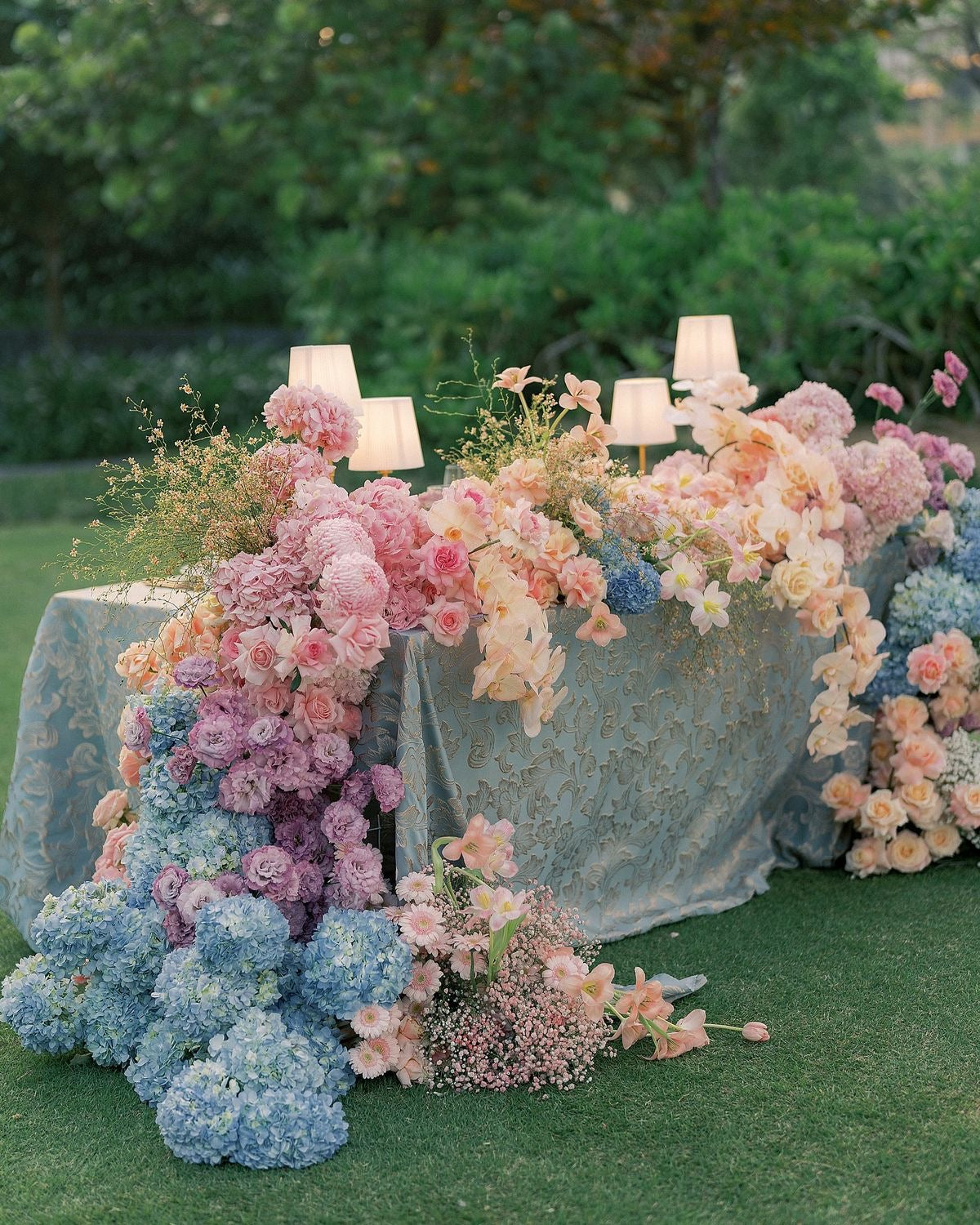 Flowers Table Setup