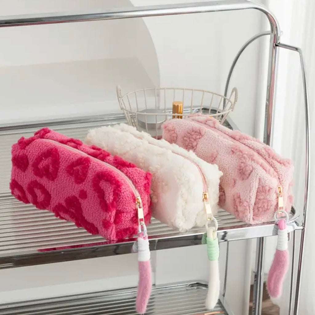 Fluffy Heart-Shaped Cosmetic Bag 21cm/8.26 in